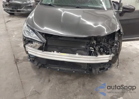 2017 Chrysler Pacifica Touring-L z USA, uszkodzony, nr VIN 2C4RC1BG4HR538118